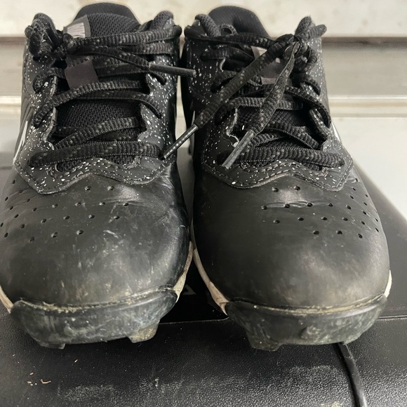 Nike Kids Black Soccer Cleats - Picture 3 of 3